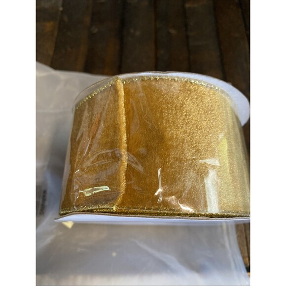 Velvet Wired Edge Ribbon 2.5 In x 10 Yards Crushed Gold Velvet Gift Christmas - Picture 2 of 5